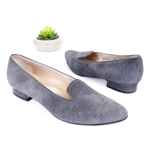 SALVATORE FERRAGAMO SUEDE SHOES - Picture 5 of 16